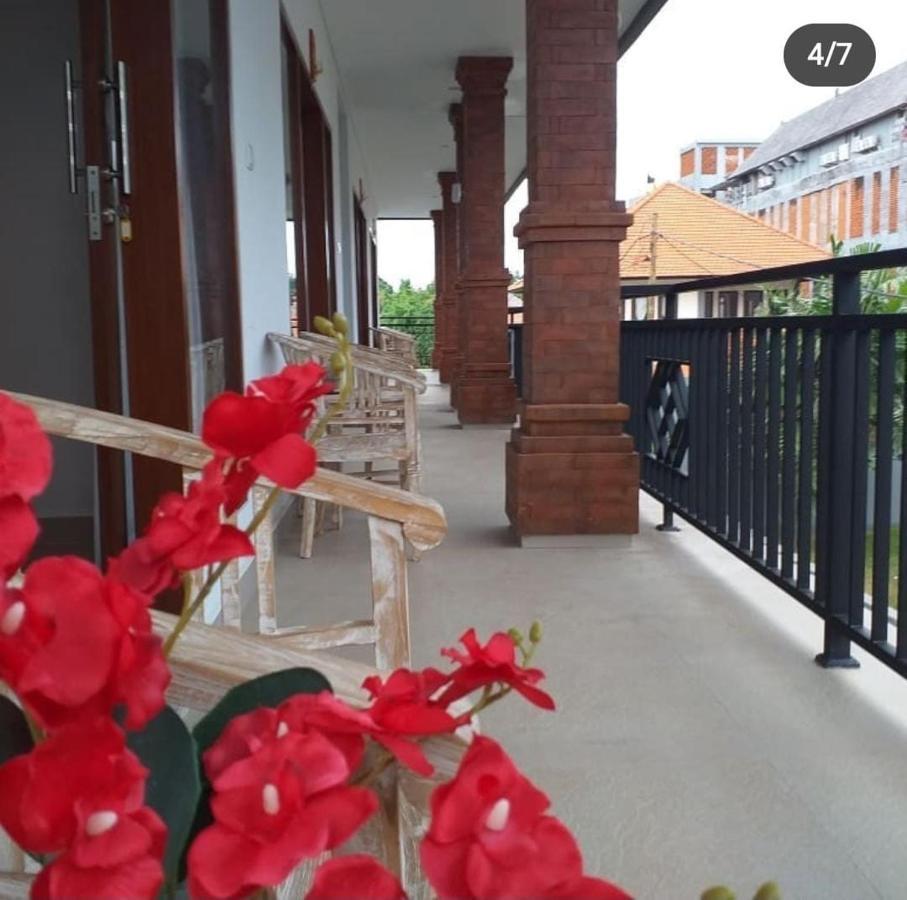 The Lonceng House By Sila Dharma Hotel Canggu Kültér fotó